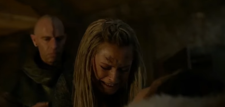 ‘The 100’ Season 4: Clarke never forgets Lexa; Showrunner talks Lexa’s